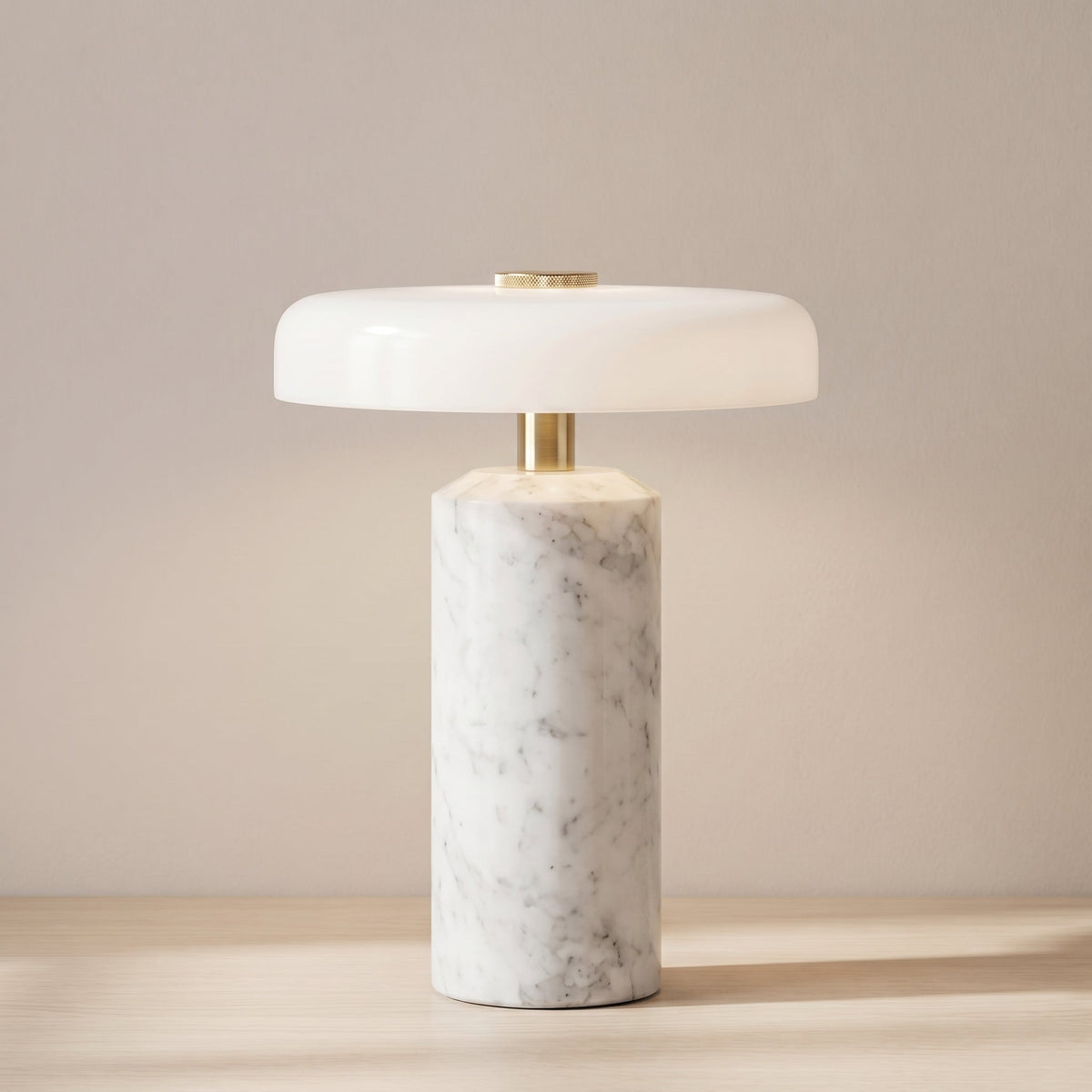 Lampe de table en marbre et verre sans fil