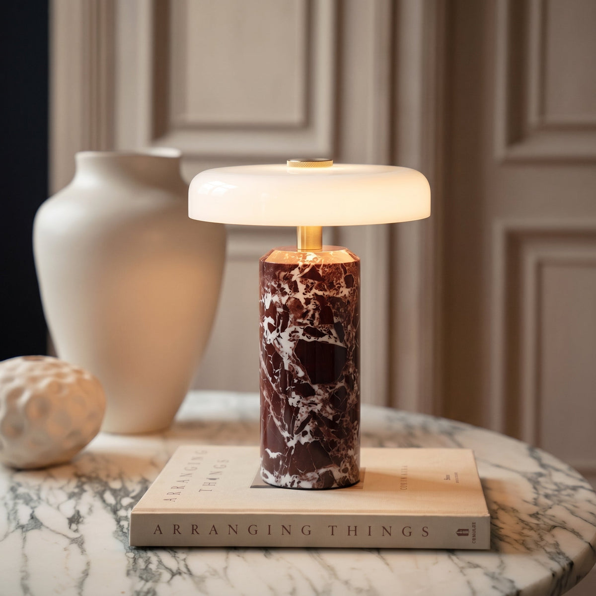Lampe de table en marbre et verre sans fil